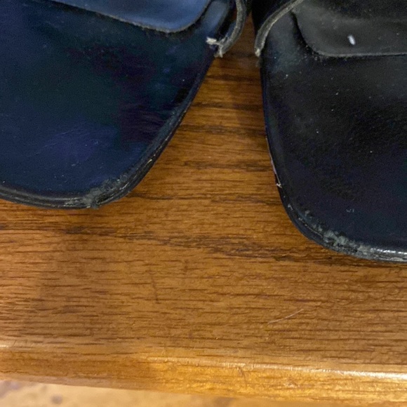 Black and White Flat Strappy Sandals - Picture 4 of 8